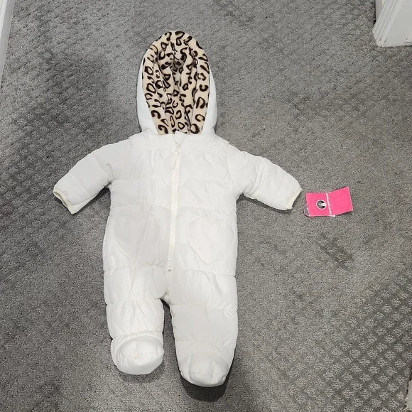 Weatherproof Ivory Quilted Snow Suit Size 3/6 Mo - Picture 2 of 6